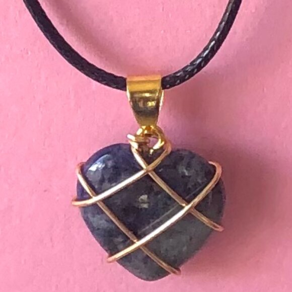 Lapis Lazuli Heart Natural Gemstone Gold Wire Winded Pendant Necklace - Picture 2 of 3